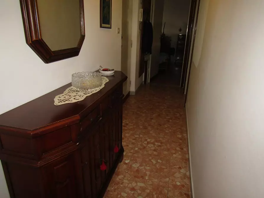 Immagine 5 di Appartamento in vendita  a Carrara