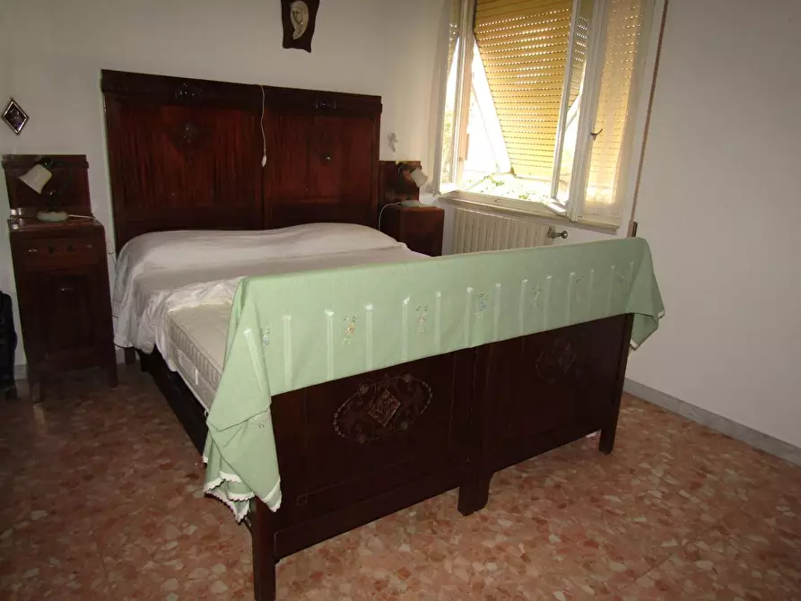 Immagine 6 di Appartamento in vendita  a Carrara