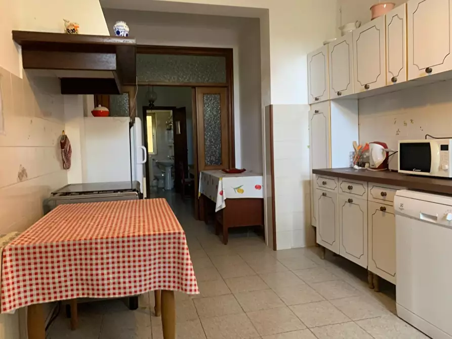 Immagine 13 di Villa in vendita  a Massarosa