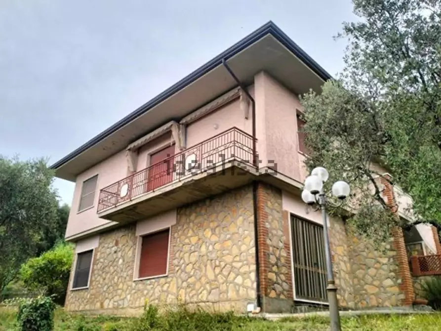 Immagine 58 di Villa in vendita  a Massarosa