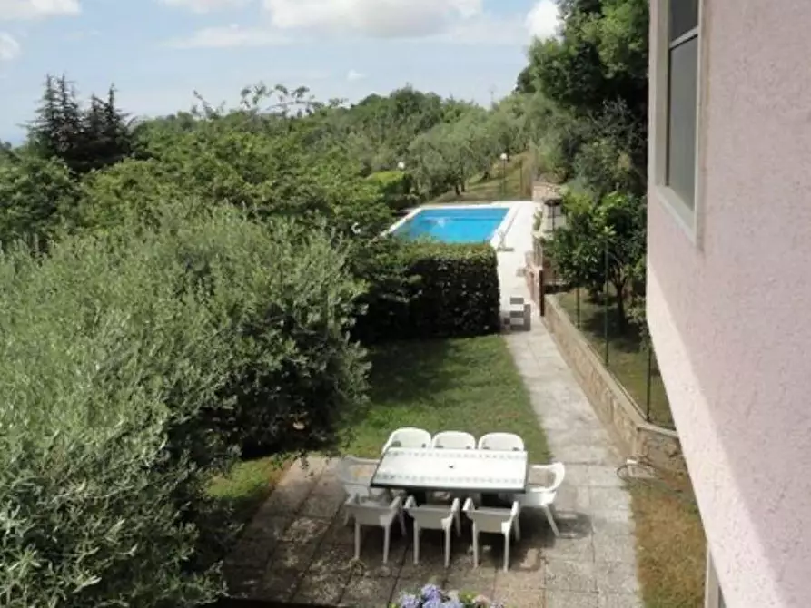 Immagine 45 di Villa in vendita  a Massarosa