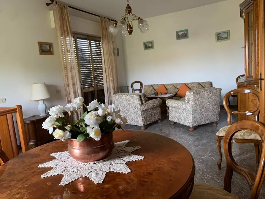 Immagine 21 di Villa in vendita  a Massarosa