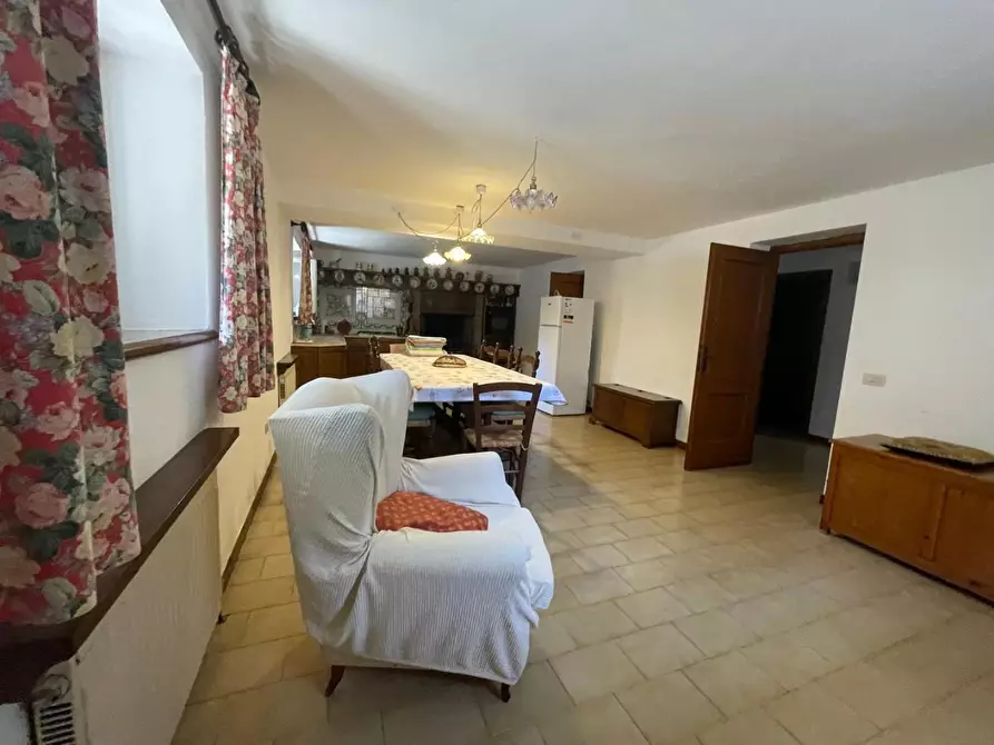 Immagine 16 di Villa in vendita  a Lucca