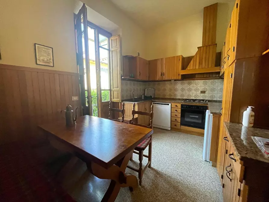 Immagine 23 di Villa in vendita  a Lucca