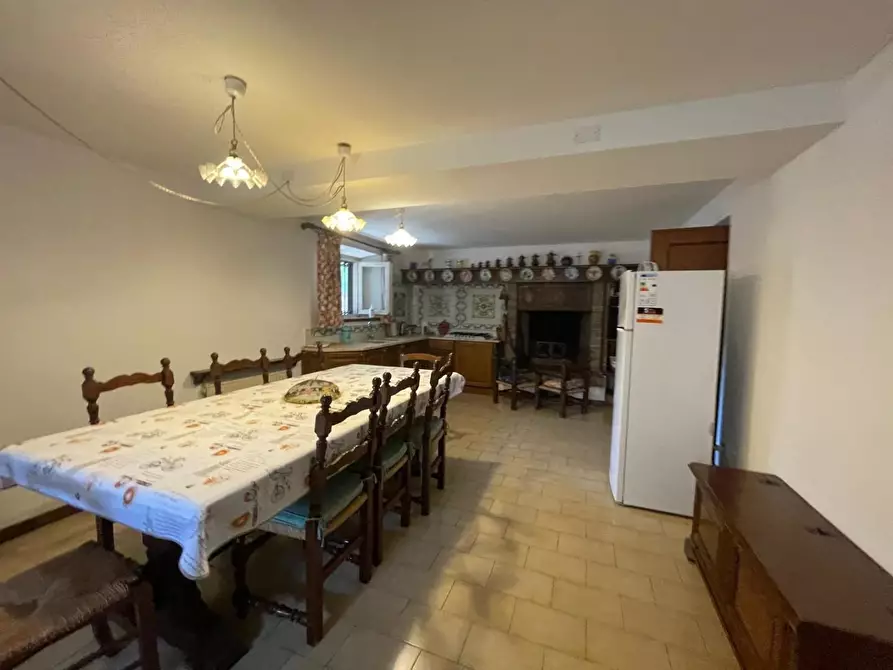 Immagine 13 di Villa in vendita  a Lucca