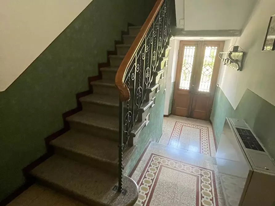 Immagine 21 di Villa in vendita  a Lucca