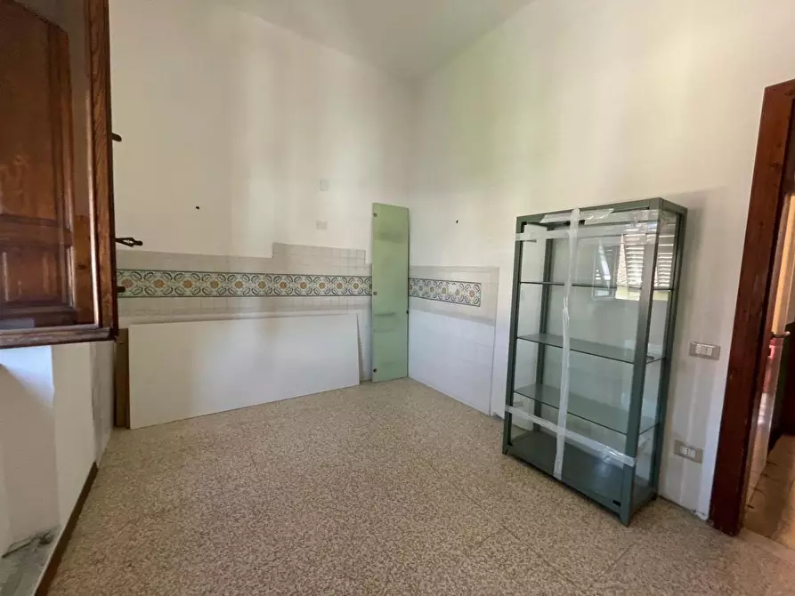 Immagine 34 di Villa in vendita  a Lucca