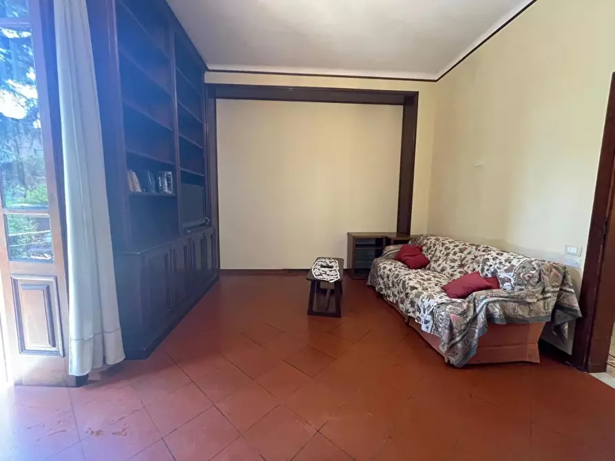 Immagine 15 di Villa in vendita  a Lucca