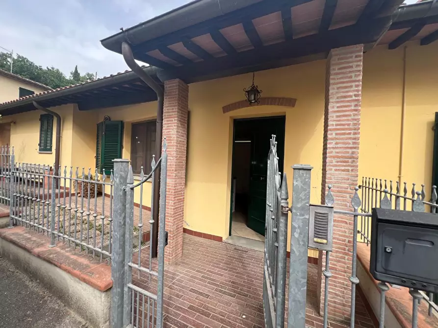 Immagine 38 di Villetta a schiera in vendita  a Montelupo Fiorentino
