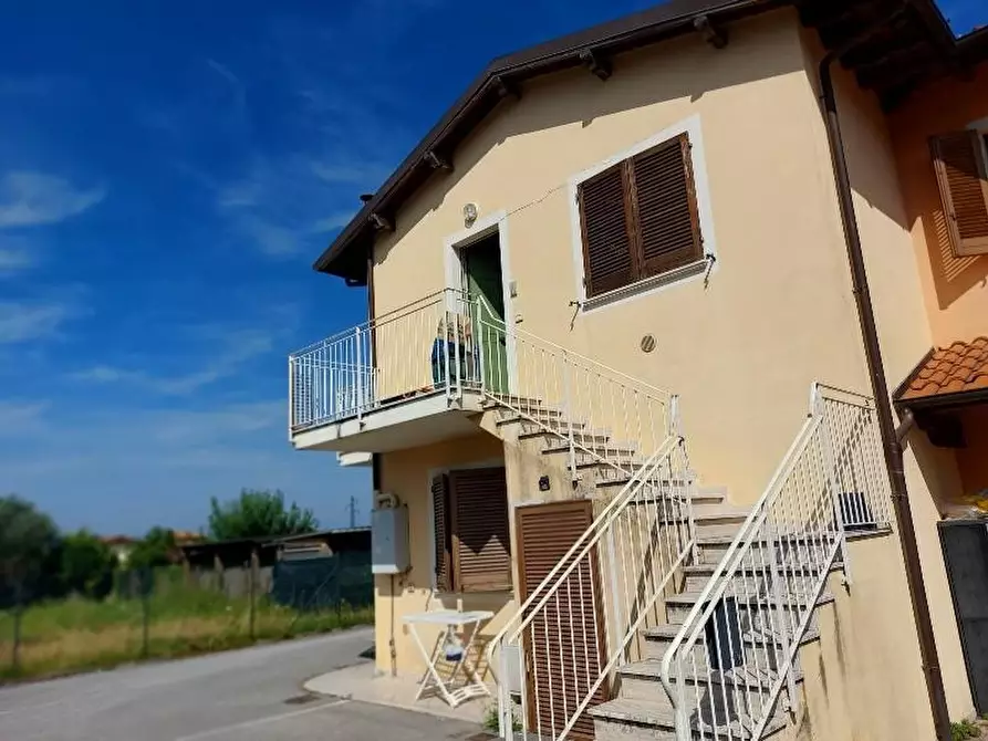 Immagine 2 di Appartamento in vendita  a Camaiore