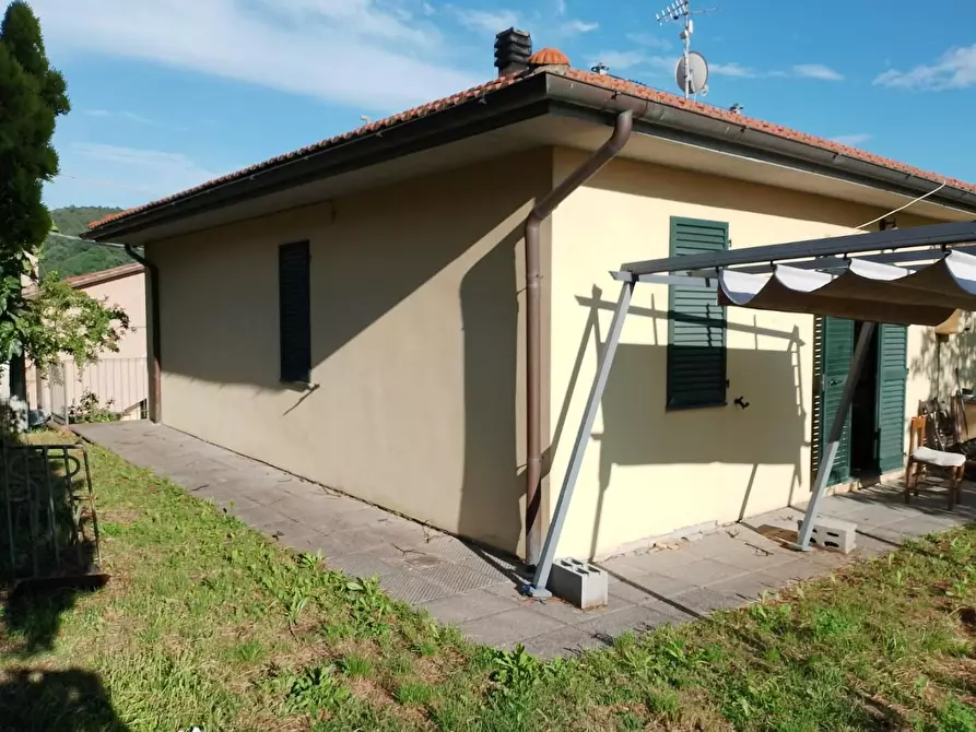 Immagine 10 di Appartamento in vendita  a Lamporecchio