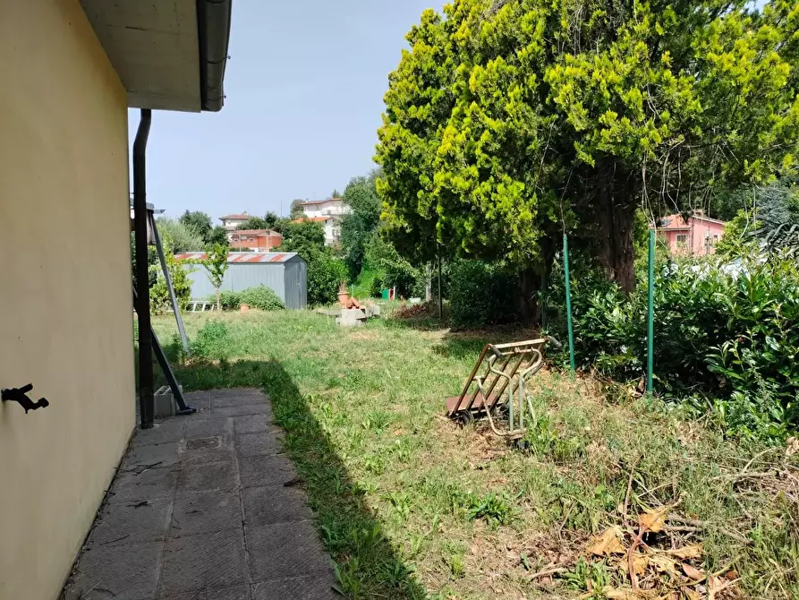 Immagine 11 di Appartamento in vendita  a Lamporecchio