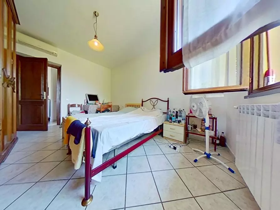 Immagine 37 di Appartamento in vendita  a Lamporecchio