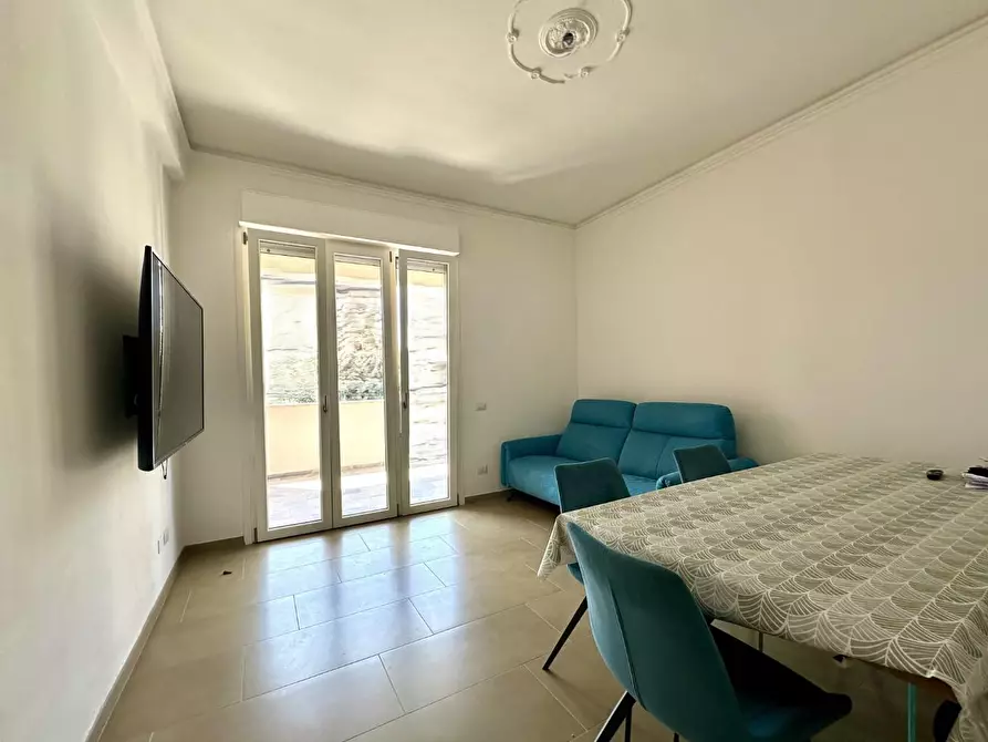 Immagine 4 di Appartamento in vendita  a Lucca