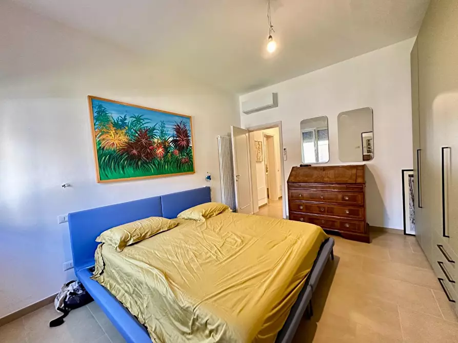 Immagine 24 di Appartamento in vendita  a Lucca