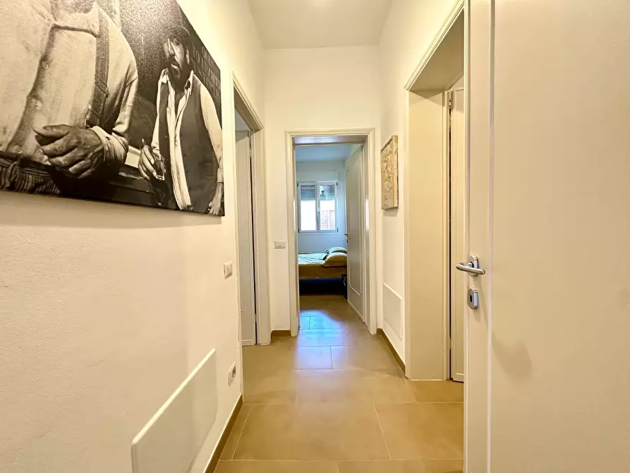 Immagine 8 di Appartamento in vendita  a Lucca