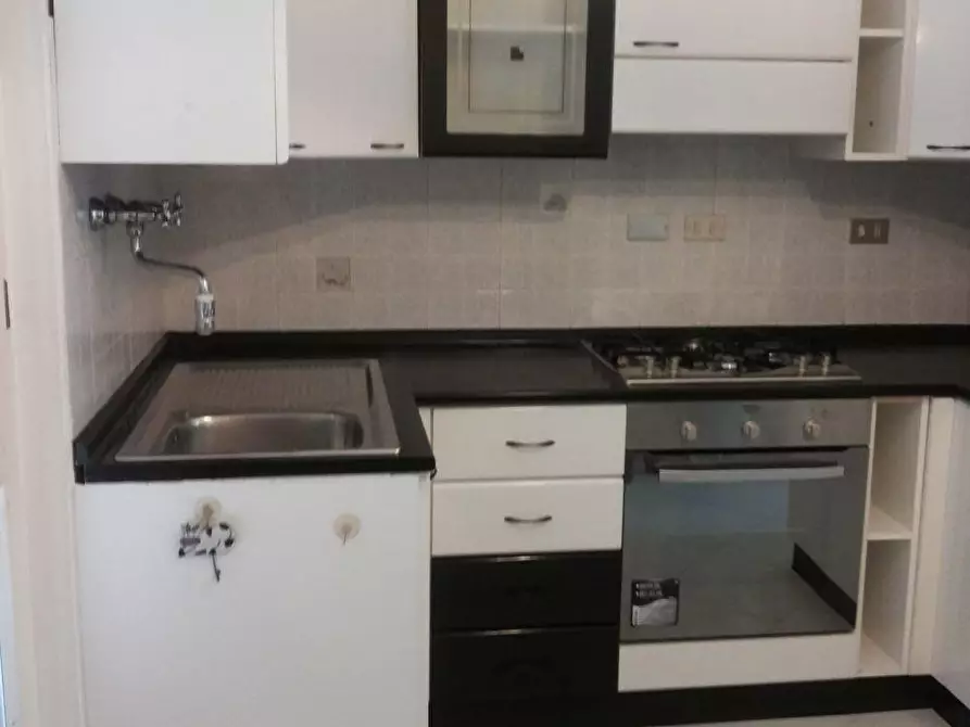 Immagine 25 di Villetta a schiera in vendita  a Sarzana