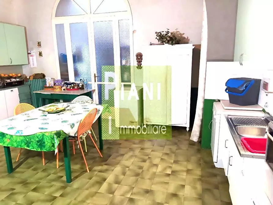 Immagine 7 di Appartamento in vendita  a Livorno