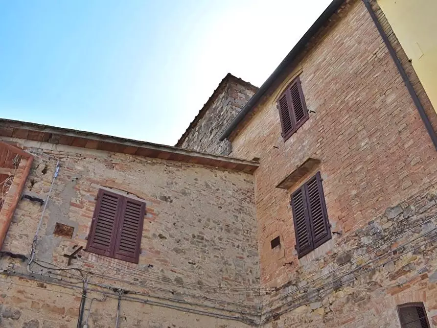 Immagine 41 di Porzione di casa in vendita  a Gambassi Terme