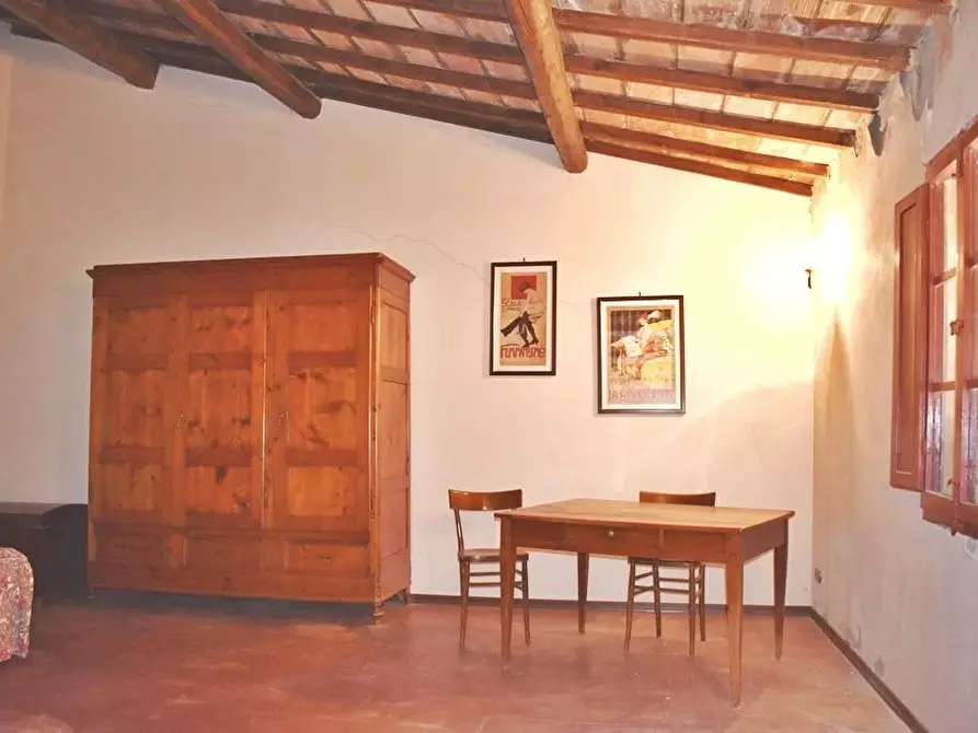 Immagine 27 di Porzione di casa in vendita  a Gambassi Terme