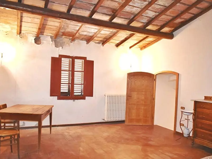 Immagine 32 di Porzione di casa in vendita  a Gambassi Terme