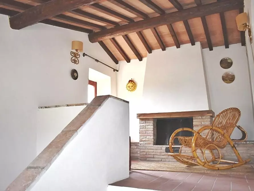 Immagine 35 di Porzione di casa in vendita  a Gambassi Terme