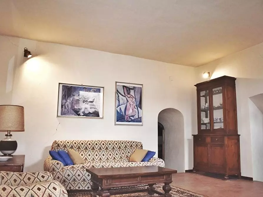 Immagine 9 di Porzione di casa in vendita  a Gambassi Terme