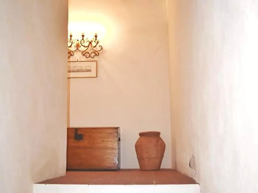 Immagine 33 di Porzione di casa in vendita  a Gambassi Terme