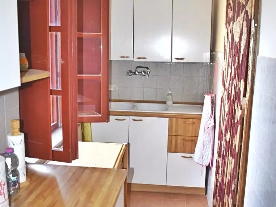 Immagine 14 di Porzione di casa in vendita  a Gambassi Terme