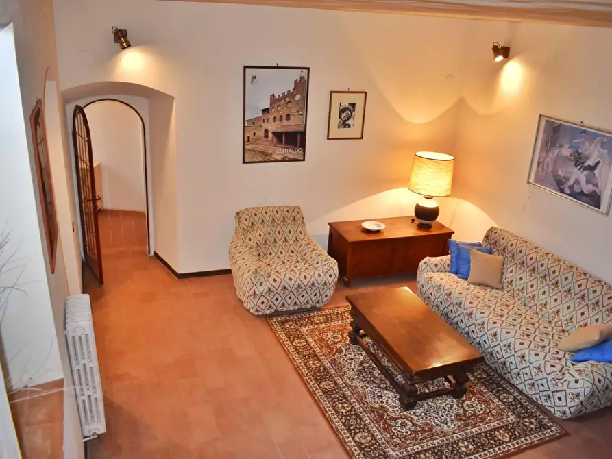 Immagine 10 di Porzione di casa in vendita  a Gambassi Terme