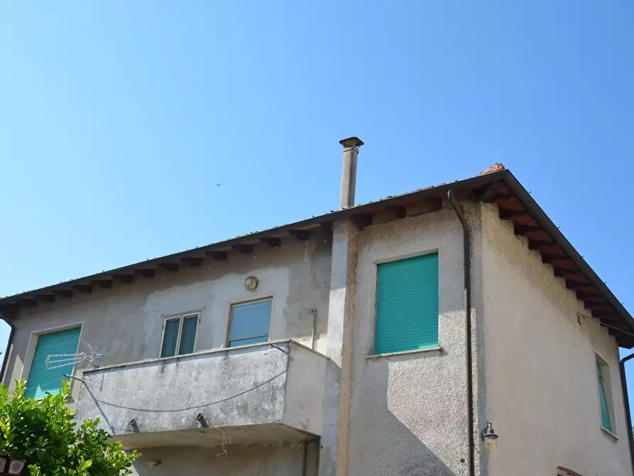 Immagine 1 di Casa bifamiliare in vendita  a San Giuliano Terme