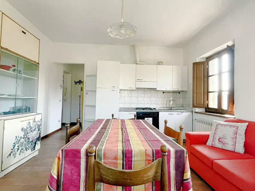 Immagine 6 di Appartamento in vendita  a Barga