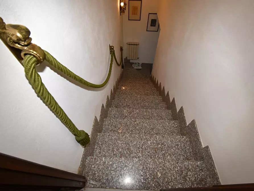 Immagine 19 di Villa in vendita  a San Giuliano Terme