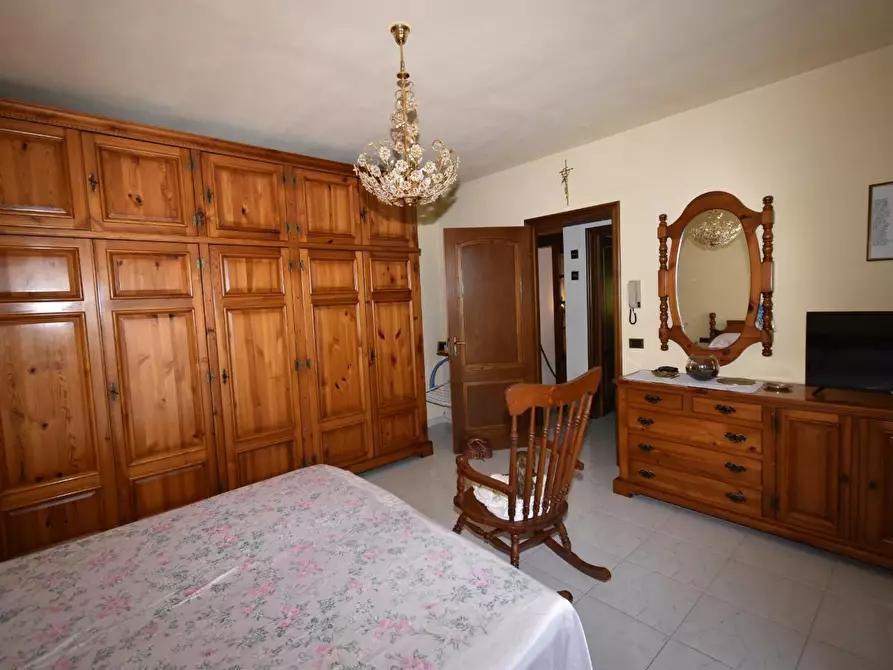 Immagine 23 di Villa in vendita  a San Giuliano Terme