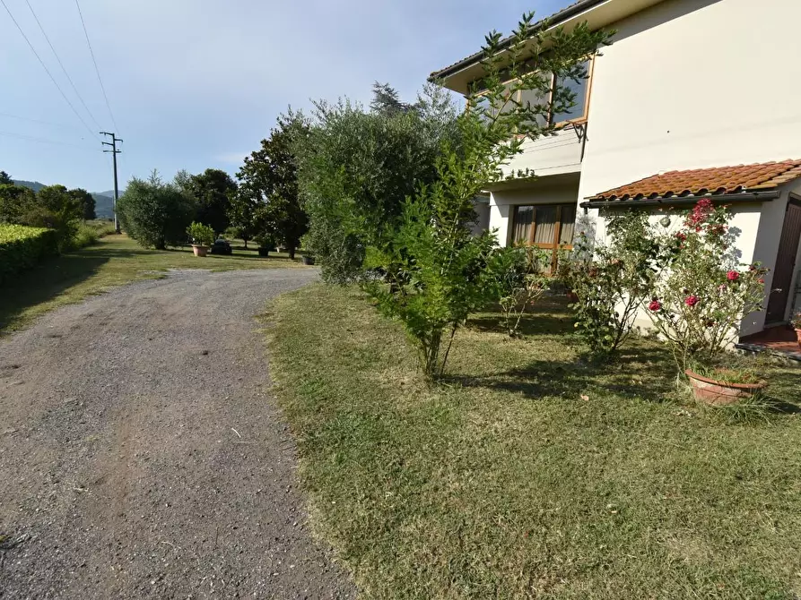 Immagine 43 di Villa in vendita  a San Giuliano Terme
