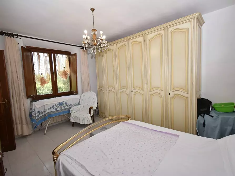 Immagine 11 di Villa in vendita  a San Giuliano Terme