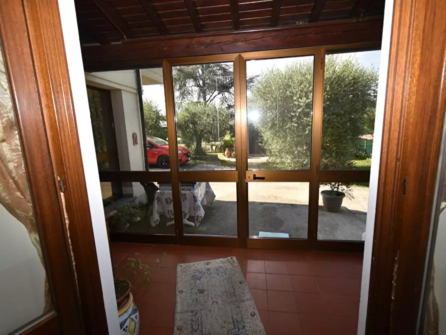 Immagine 18 di Villa in vendita  a San Giuliano Terme