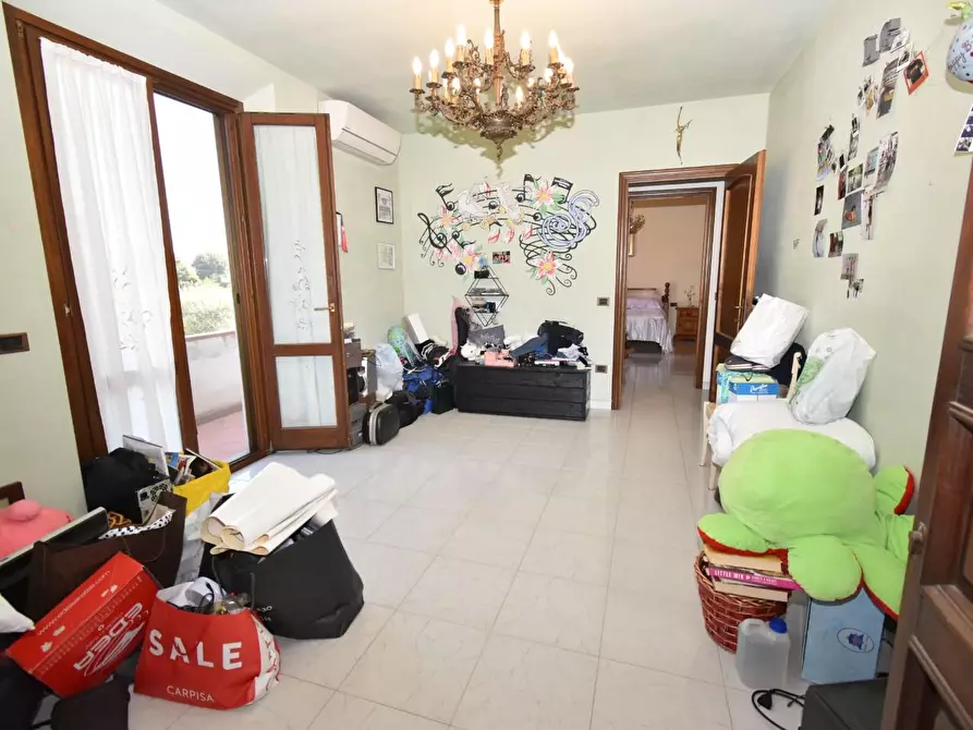 Immagine 34 di Villa in vendita  a San Giuliano Terme