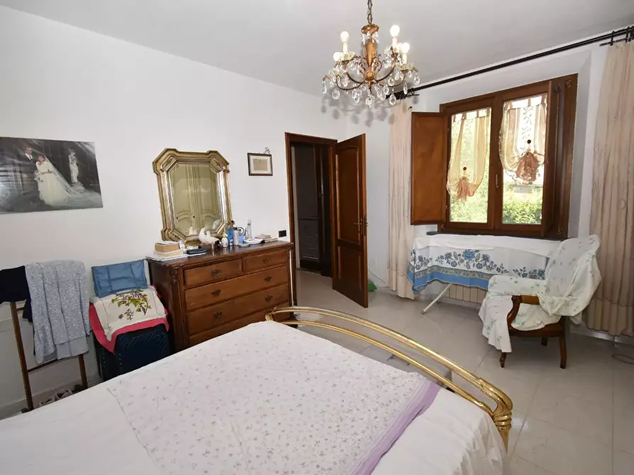 Immagine 12 di Villa in vendita  a San Giuliano Terme