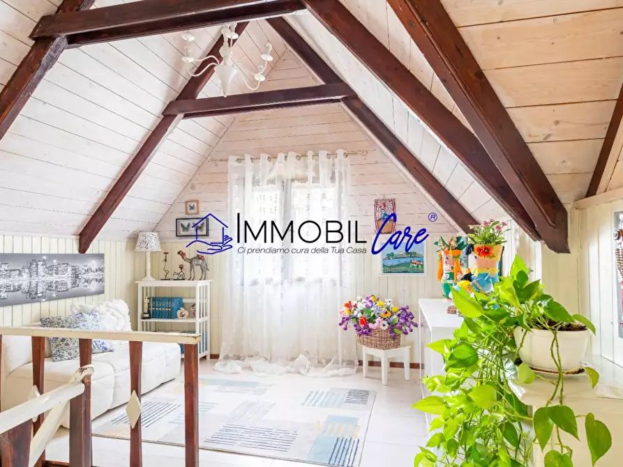 Immagine 11 di Casa indipendente in vendita  a Collesalvetti