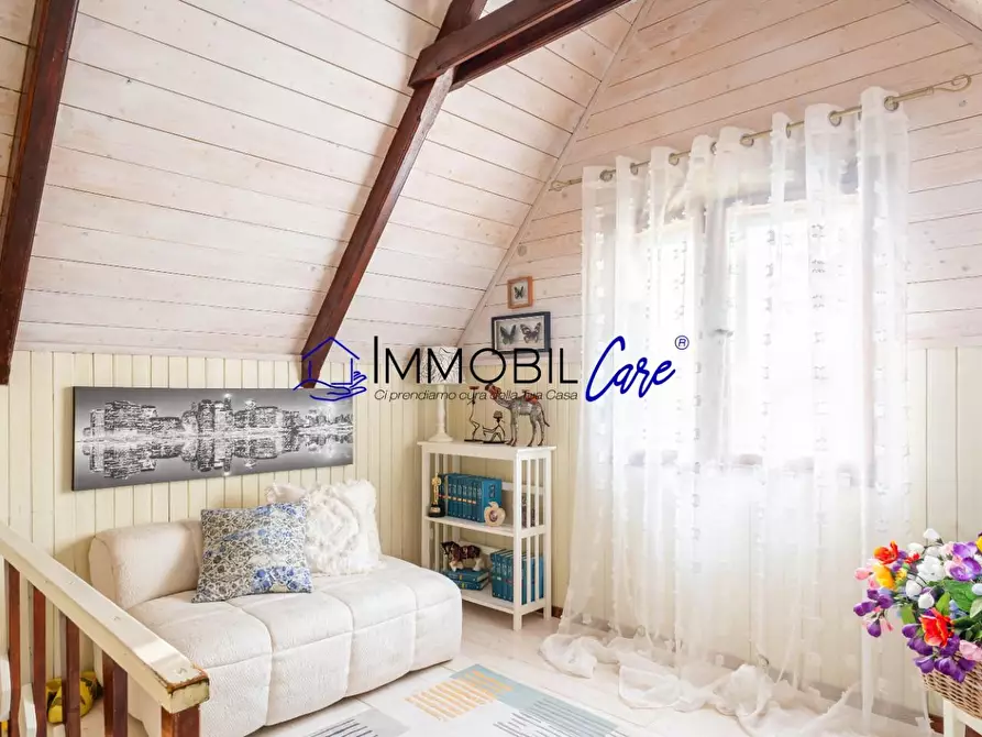 Immagine 12 di Casa indipendente in vendita  a Collesalvetti