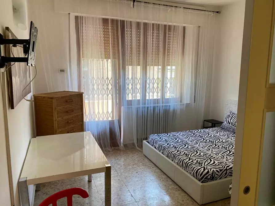 Immagine 1 di Appartamento in vendita  a Siena