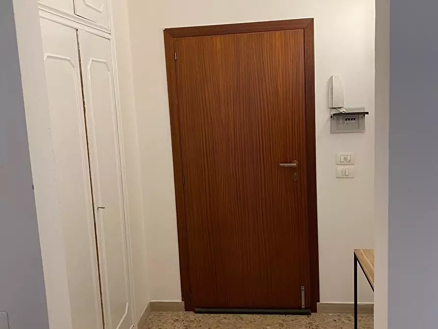 Immagine 3 di Appartamento in vendita  a Siena