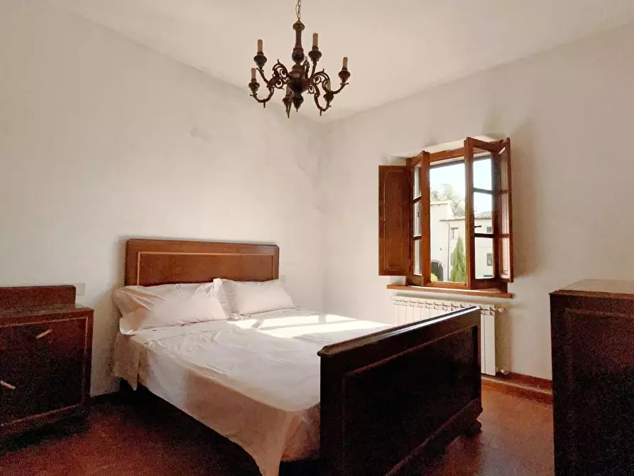 Immagine 19 di Appartamento in vendita  a Barga