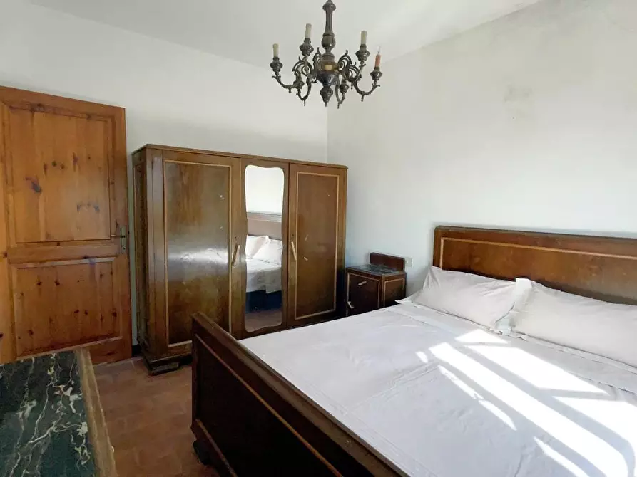 Immagine 17 di Appartamento in vendita  a Barga