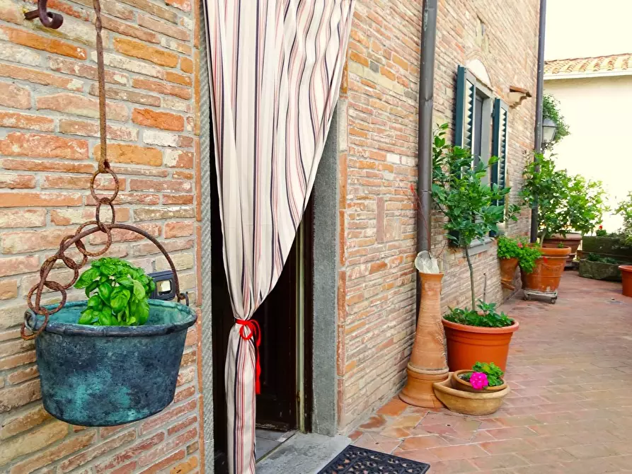 Immagine 41 di Villa in vendita  a Montopoli In Val D'arno