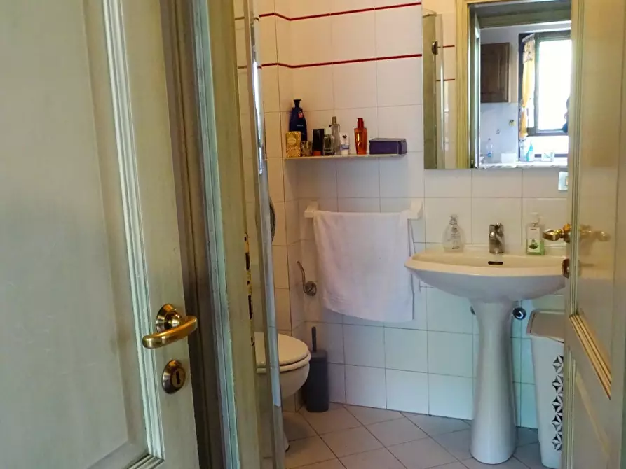 Immagine 46 di Villa in vendita  a Montopoli In Val D'arno