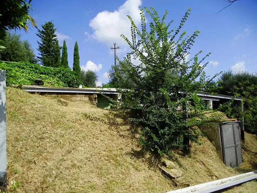 Immagine 58 di Villa in vendita  a Montopoli In Val D'arno