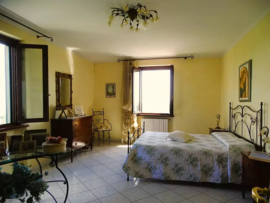 Immagine 18 di Villa in vendita  a Montopoli In Val D'arno