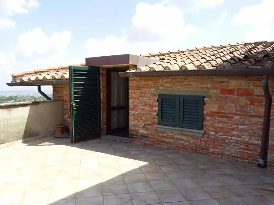 Immagine 23 di Villa in vendita  a Montopoli In Val D'arno